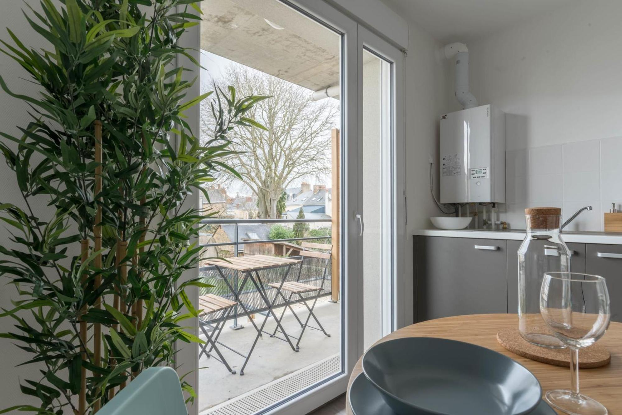 CAMILLE - Studio proche gare, wifi, arrivée 24 24 Le Mans Exterior foto